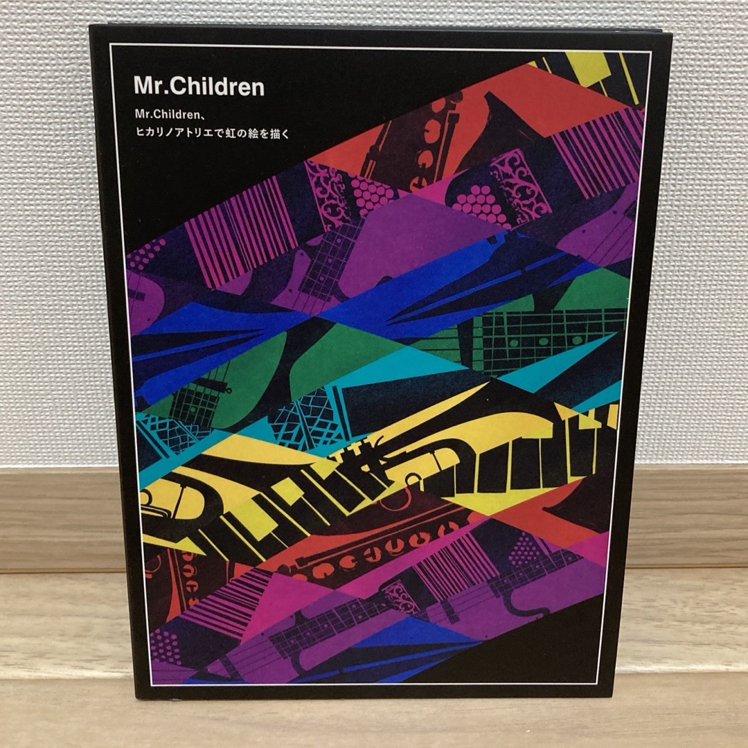 Live＆Documentary「Mr．Children、ヒカリノアトリエで虹の エンタメ/ホビーのDVD/ブルーレイ(ミュージック)の商品写真