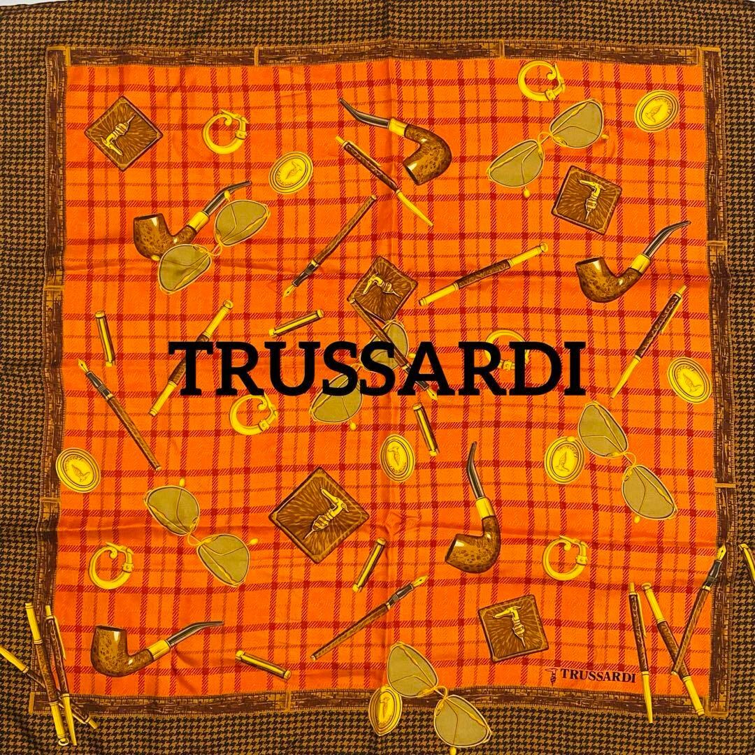 Trussardi(トラサルディ)の美品★TRUSSARDI★スカーフ 大判 メガネ パイプ 定規 シルク オレンジ レディースのファッション小物(バンダナ/スカーフ)の商品写真