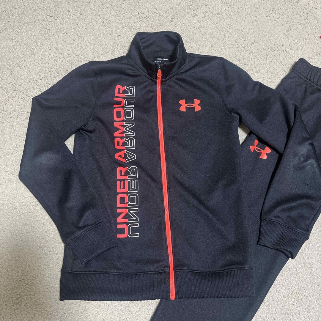 UNDER ARMOUR(アンダーアーマー)のアンダーアーマー ジャージ 140 キッズ/ベビー/マタニティのキッズ服男の子用(90cm~)(ジャケット/上着)の商品写真