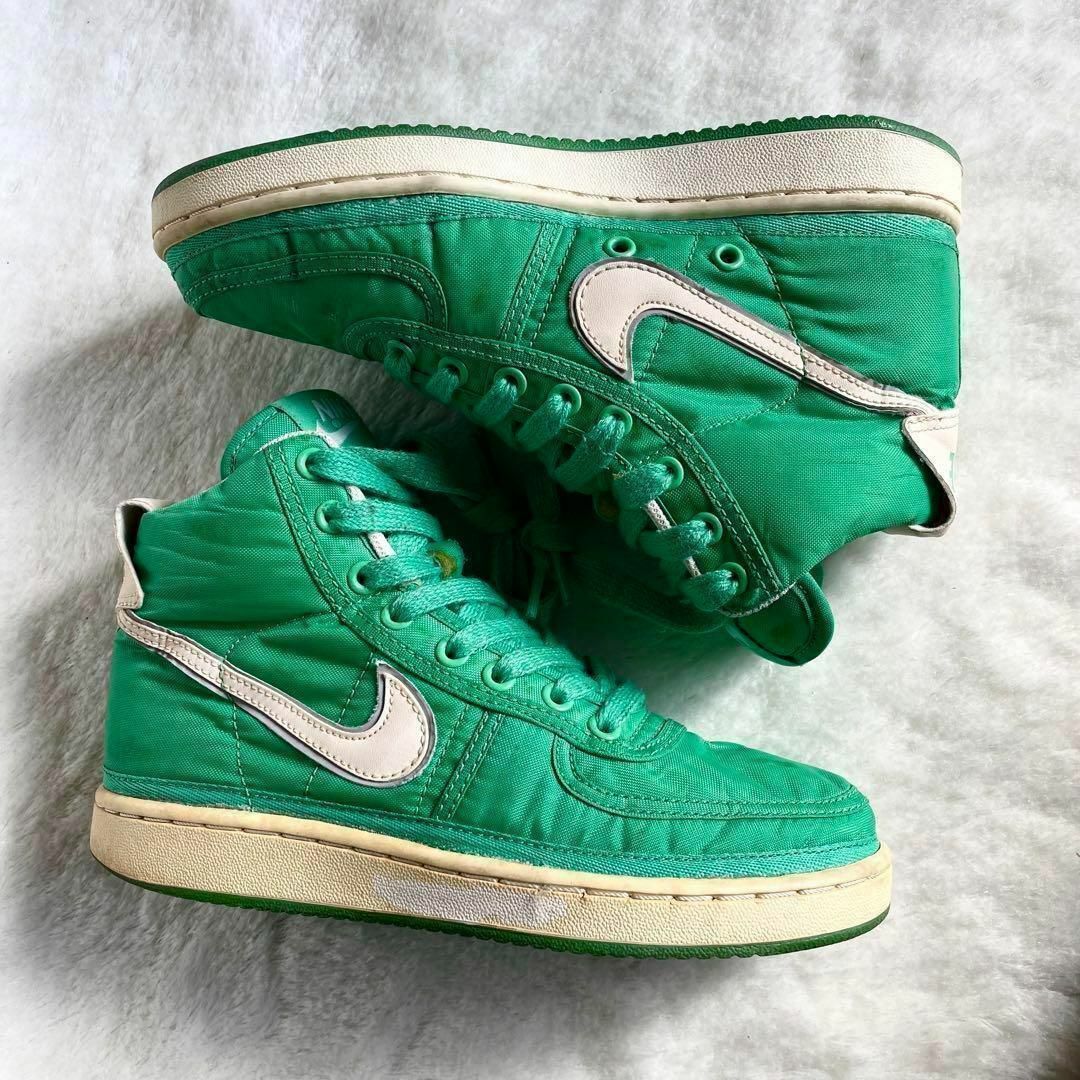 NIKE(ナイキ)のNIKE VANDAL HIGH SUPREME ナイキ バンダル シュプリーム レディースの靴/シューズ(スニーカー)の商品写真