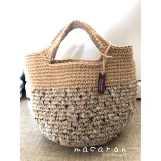 ハンドメイド　麻紐バッグ☆麻ひもバッグ　トートバック　ぽこぽこモノトーン(バッグ)