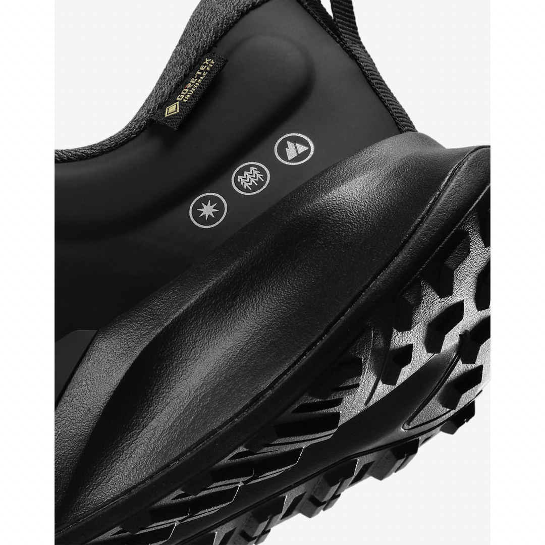 NIKE(ナイキ)の24.5【新品】ナイキ ジュニパー トレイル 2 GTX ゴアテックス ブラック レディースの靴/シューズ(スニーカー)の商品写真