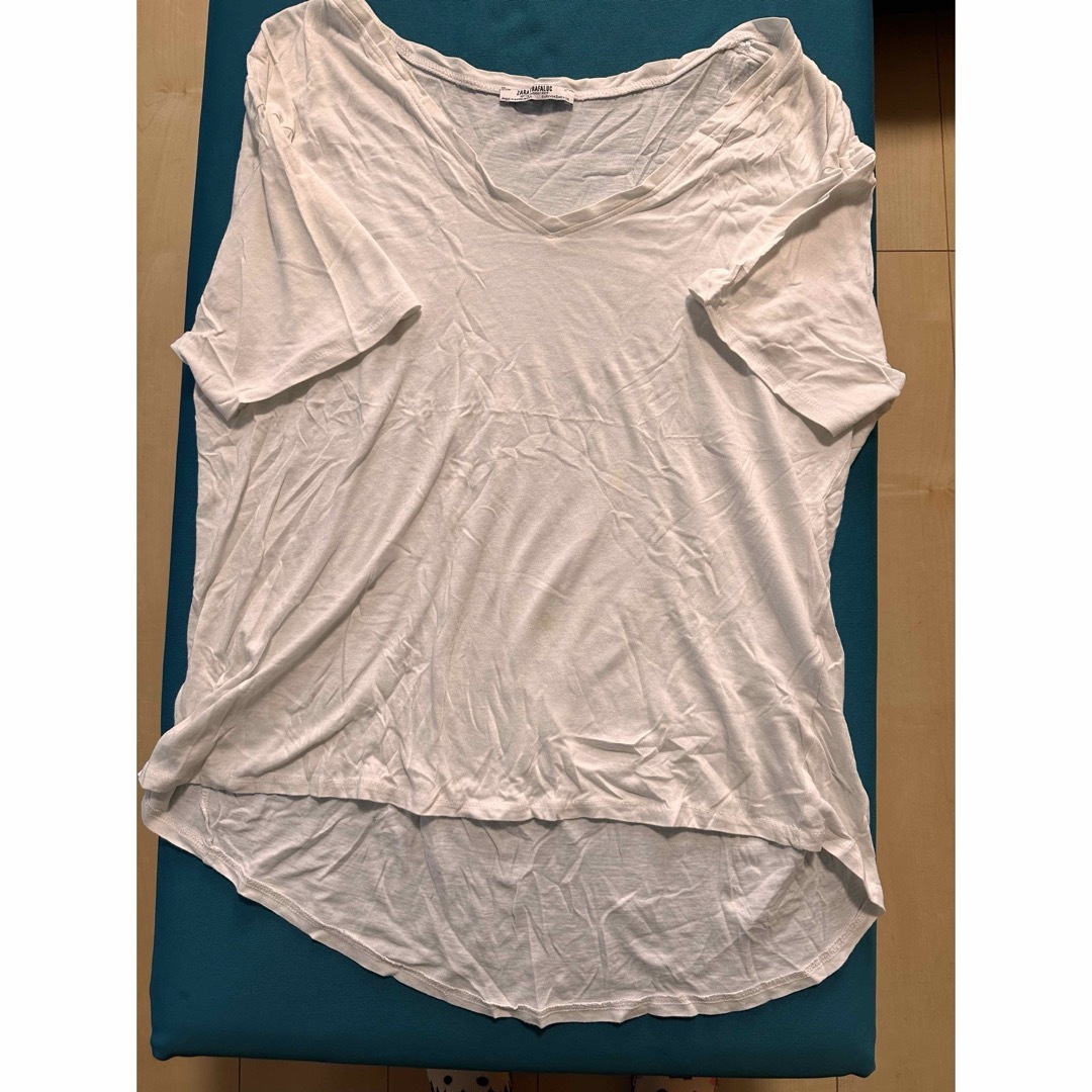 ZARA(ザラ)のZARA TシャツV ホワイト レディースのトップス(Tシャツ(半袖/袖なし))の商品写真