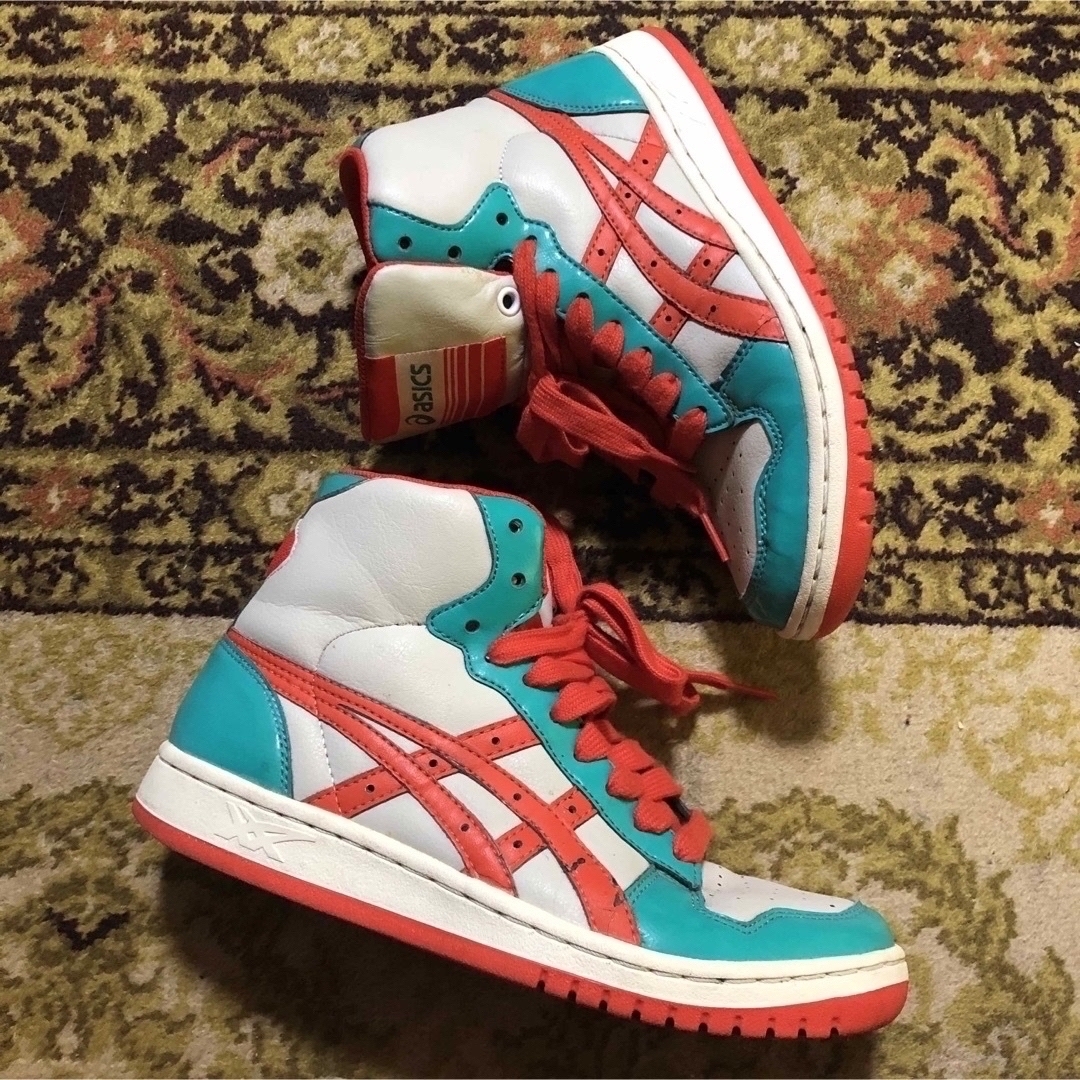 asics(アシックス)のオリジナルのアシックスのハイカットスニーカー　24cm/38　38  レディースの靴/シューズ(スニーカー)の商品写真