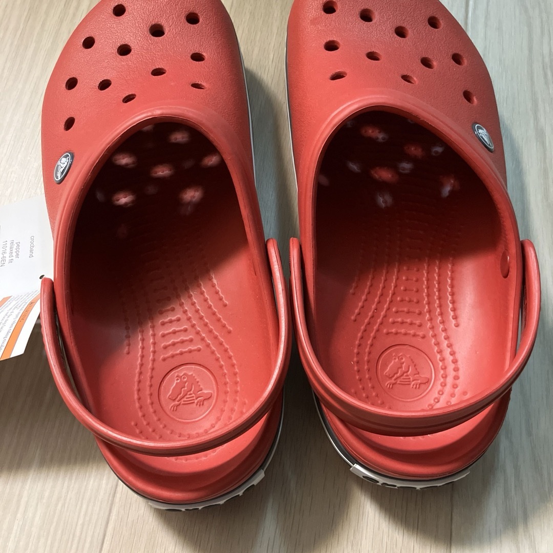 crocs(クロックス)の新品 26cm クロックス クロックバンド レッド メンズの靴/シューズ(サンダル)の商品写真