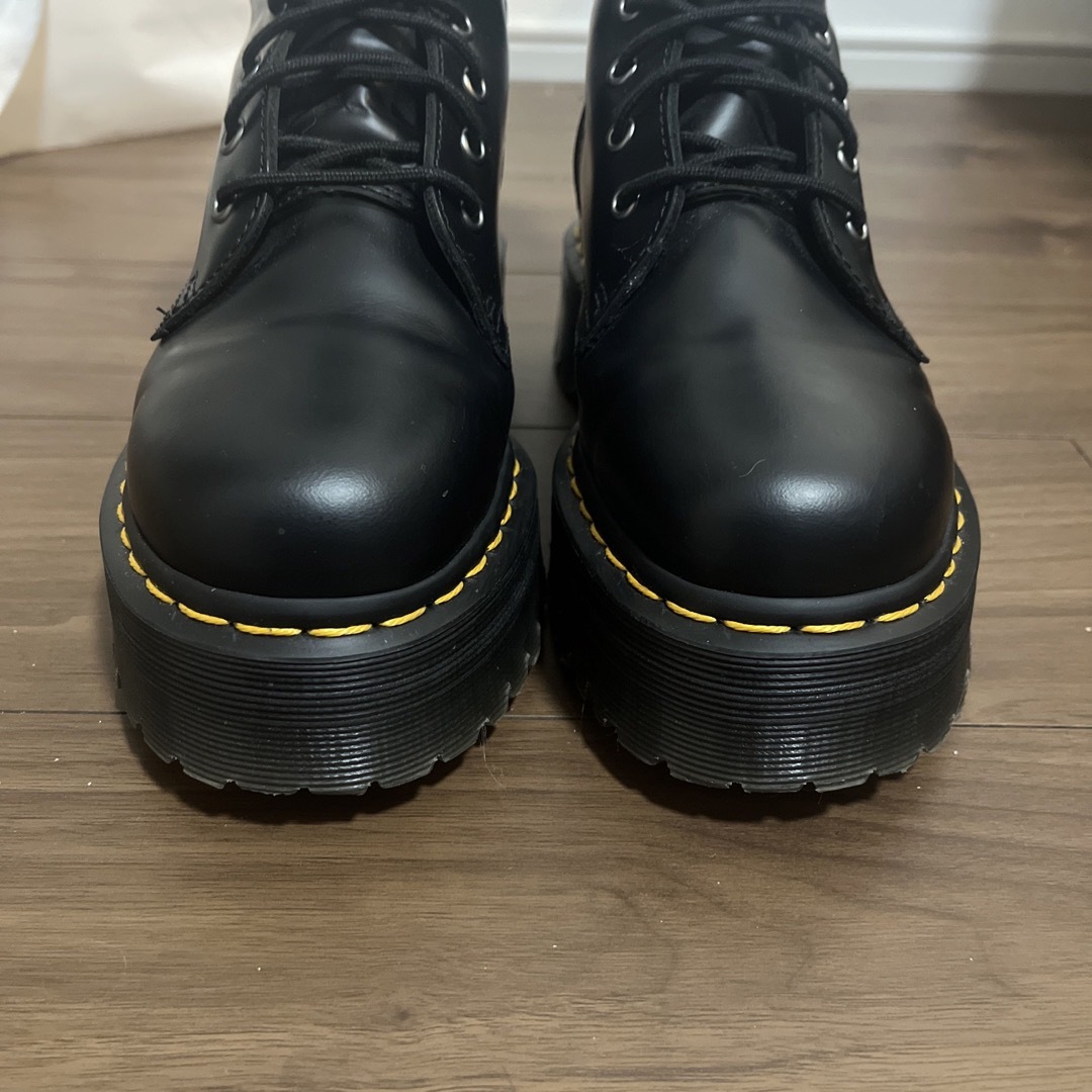 Dr.Martens(ドクターマーチン)の【Dr.Martens】JADON 厚底 ブーツ  ブラック レディースの靴/シューズ(ブーツ)の商品写真