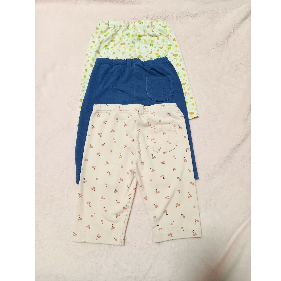 UNIQLO(ユニクロ)のスパッツ　半ズボン　ユニクロ　110 キッズ/ベビー/マタニティのキッズ服女の子用(90cm~)(パンツ/スパッツ)の商品写真