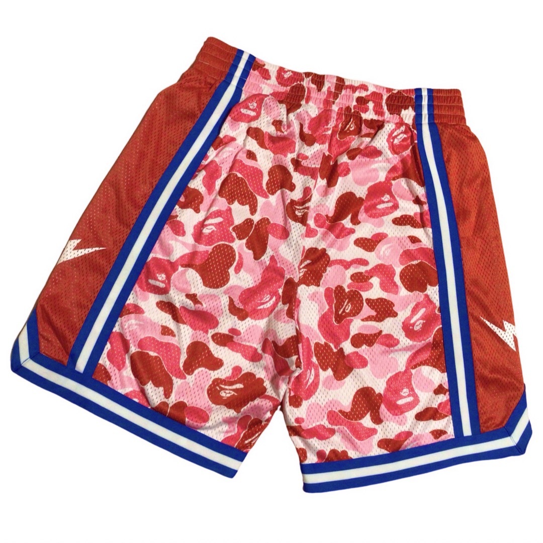 A BATHING APE(アベイシングエイプ)のBAPE BASKETBALL SHORTS “PINK CAMO”XLサイズ メンズのパンツ(ショートパンツ)の商品写真