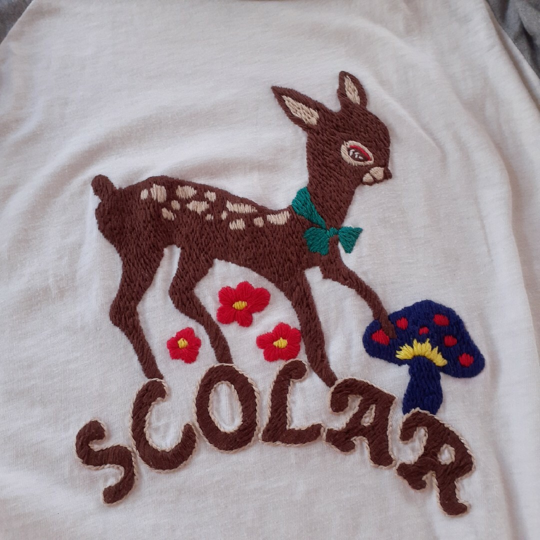 ScoLar(スカラー)のSCOLar トップス カットソー Tシャツ 鹿 バンビ 刺繍 白 スカラー レディースのトップス(Tシャツ(長袖/七分))の商品写真