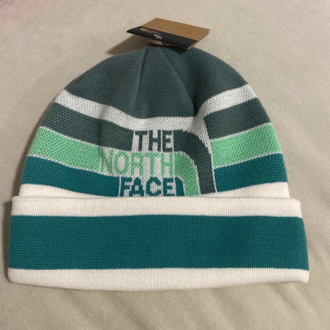 THE NORTH FACE(ザノースフェイス)のUSA限定　ノースフェイス　THE NORTH FACE レトロロゴ　ビーニー メンズの帽子(ニット帽/ビーニー)の商品写真