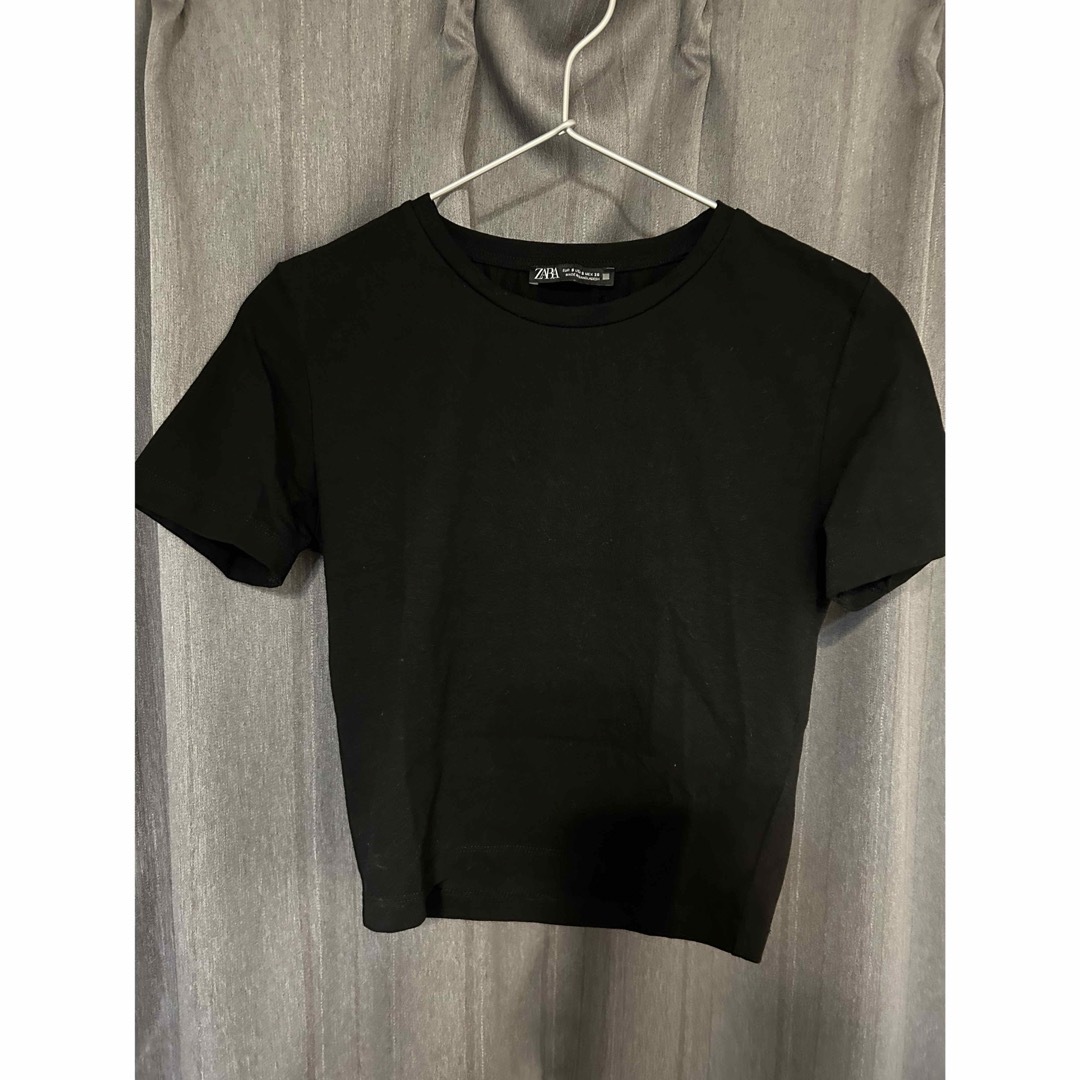 ZARA(ザラ)のZARA クロップド丈Tシャツ レディースのトップス(Tシャツ(半袖/袖なし))の商品写真