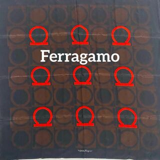 Salvatore Ferragamo - 美品 ★Ferragamo★ スカーフ ロゴ シルク ブラック ブラウン レッド