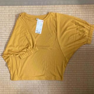 ユニクロ(UNIQLO)のユニクロ　ドレープドルマンT 130(Tシャツ/カットソー)