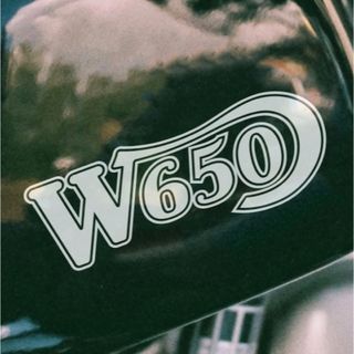 カワサキ(カワサキ)の選べる12色！ カワサキ W650 オリジナルデザインステッカー(ステッカー)