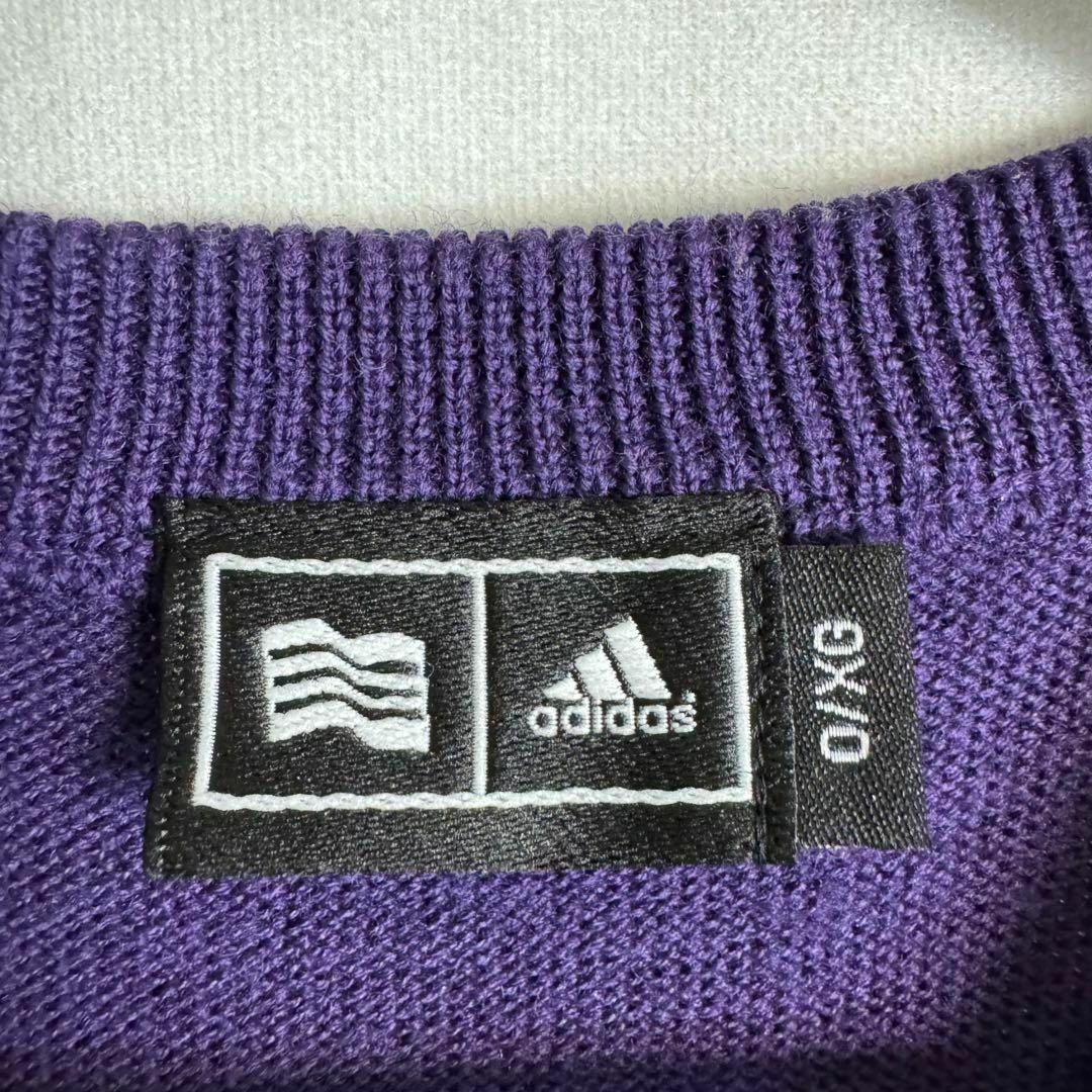 adidas(アディダス)の【希少カラー】　アディダス　ニットベスト　マルチボーダー　パフォーマンス刺繍ロゴ メンズのトップス(ベスト)の商品写真