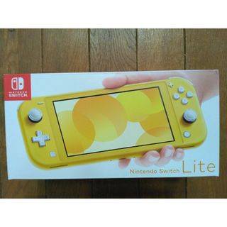 ニンテンドースイッチ(Nintendo Switch)の「新品・未使用」 任天堂 スイッチ ライト イエロー(携帯用ゲーム機本体)