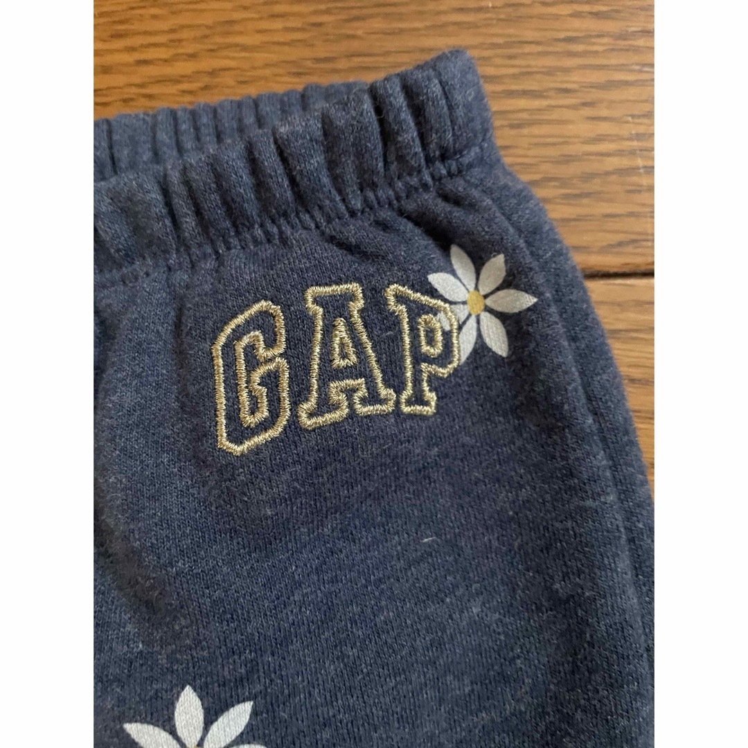 babyGAP(ベビーギャップ)のGAPパンツbaby キッズ/ベビー/マタニティのベビー服(~85cm)(パンツ)の商品写真