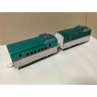 タカラトミー(Takara Tomy)の【プラレール】E5系新幹線はやぶさ 中間車 2種 2両(鉄道模型)