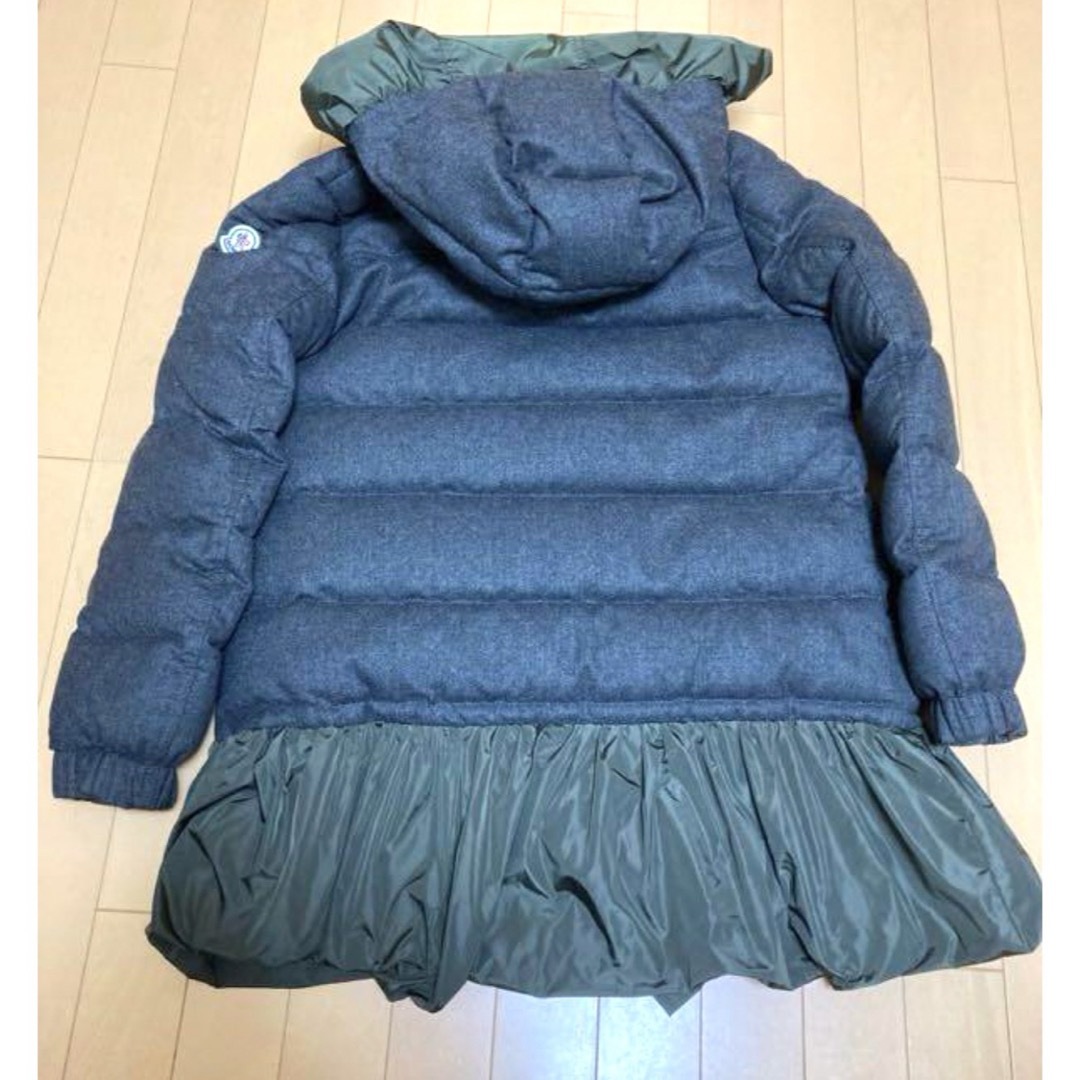 MONCLER(モンクレール)のモンクレール サカイ sarina サイズ1 MONCLER sacai レディースのジャケット/アウター(ダウンコート)の商品写真