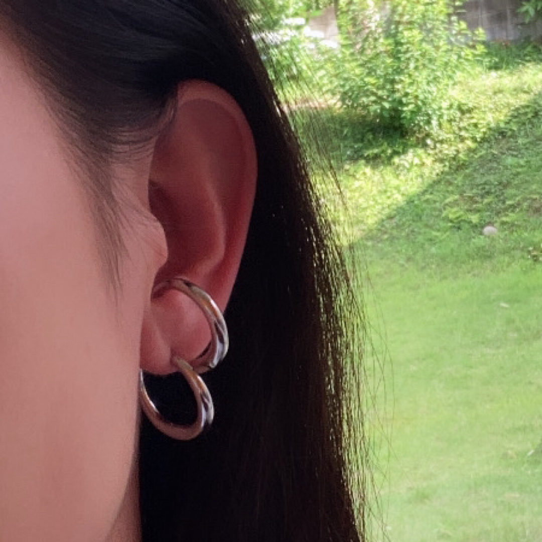 TOGA(トーガ)のDouble Circle Earrings / silver / #208 レディースのアクセサリー(ピアス)の商品写真