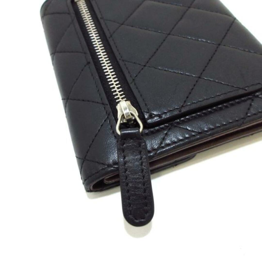 CHANEL(シャネル)のCHANEL(シャネル) 3つ折り財布 マトラッセ A82288 黒 シルバー金具 ラムスキン レディースのファッション小物(財布)の商品写真