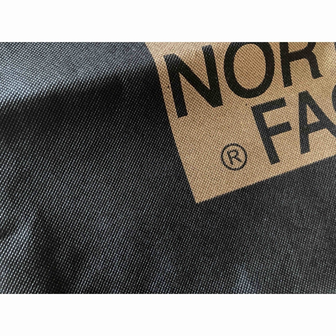 THE NORTH FACE(ザノースフェイス)のTHE NORTH FACE ホワイトレーベル ショッパーバッグ  衣装バッグ レディースのバッグ(ショップ袋)の商品写真