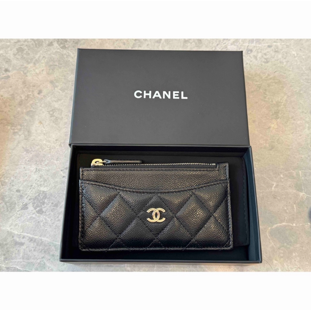 CHANEL(シャネル)のCHANEL シャネル　薄型　フラグメントケース　カードホルダー　マトラッセ　黒 レディースのファッション小物(財布)の商品写真