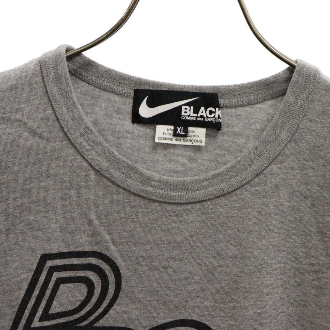 BLACK COMME des GARCONS(ブラックコムデギャルソン)のBLACK COMME des GARCONS ブラックコムデギャルソン 20SS×NIKE ナイキ ロゴプリント コットン 半袖Tシャツ グレー 1E-T104 メンズのトップス(Tシャツ/カットソー(半袖/袖なし))の商品写真