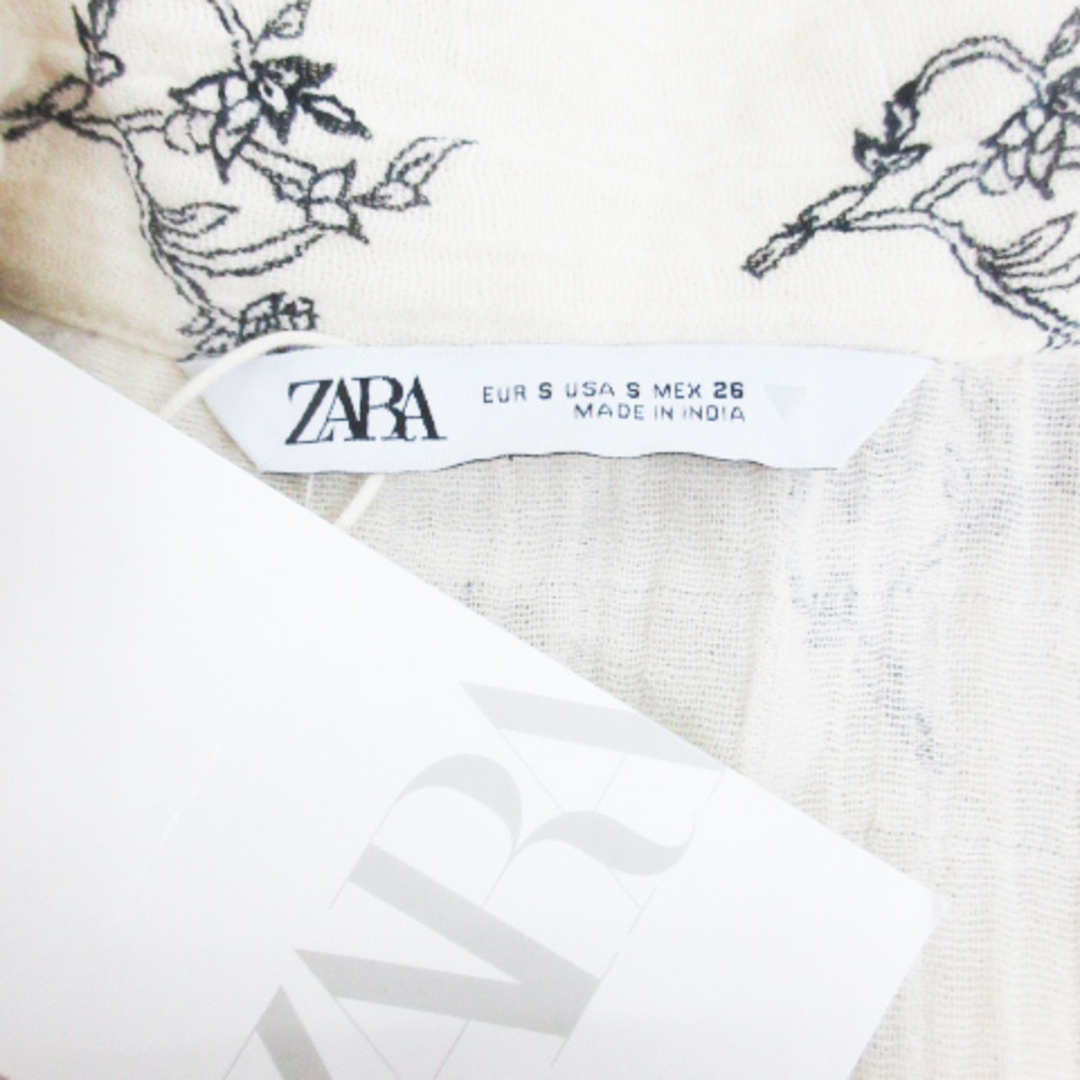 ZARA(ザラ)のザラ シャツ ブラウス ショート丈 五分袖 花柄 S ライトベージュ 黒 レディースのトップス(その他)の商品写真