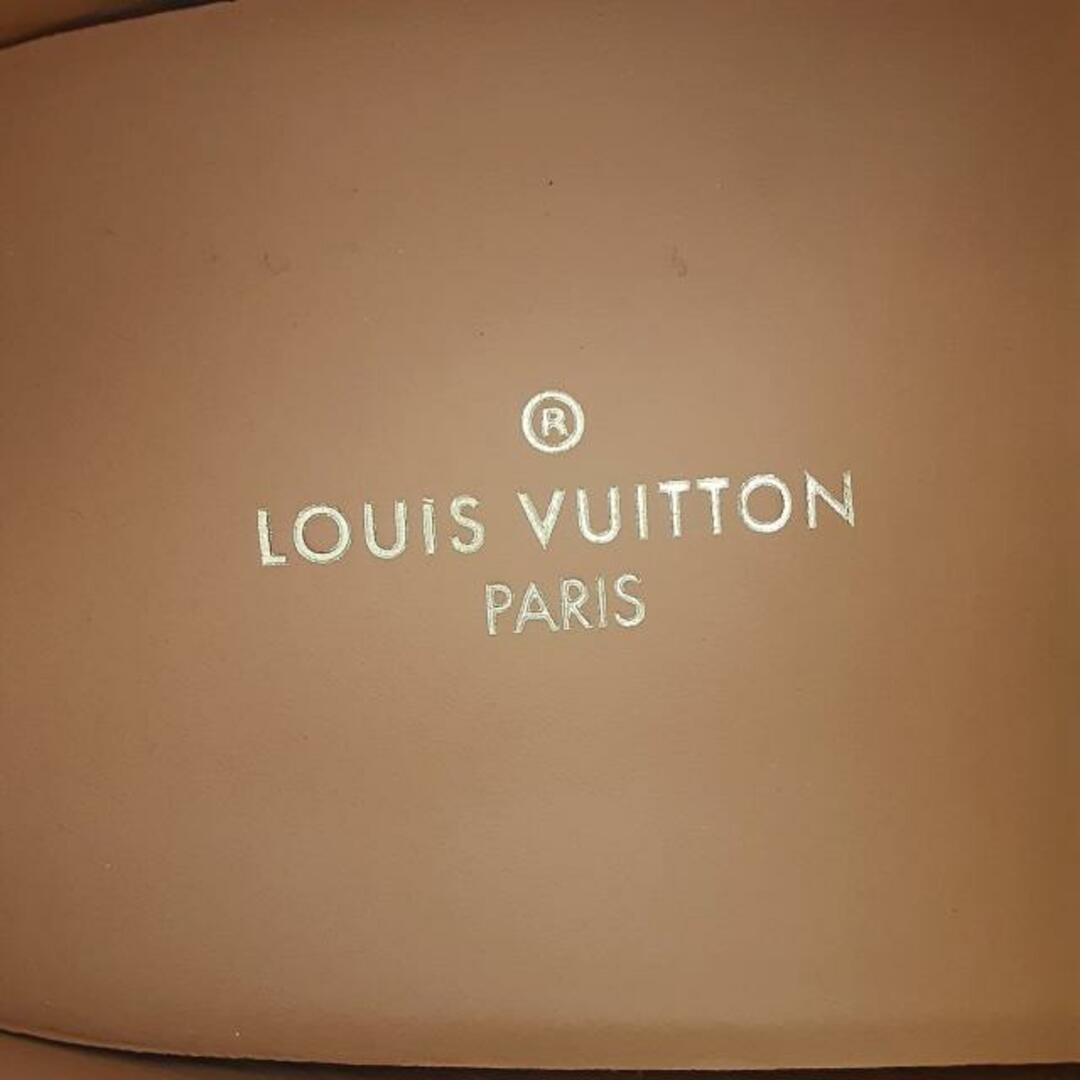 LOUIS VUITTON(ルイヴィトン)のLOUIS VUITTON(ルイヴィトン) ドライビングシューズ 7 メンズ LVポルト ヴェッキオ・ライン イエロー スエード メンズの靴/シューズ(その他)の商品写真