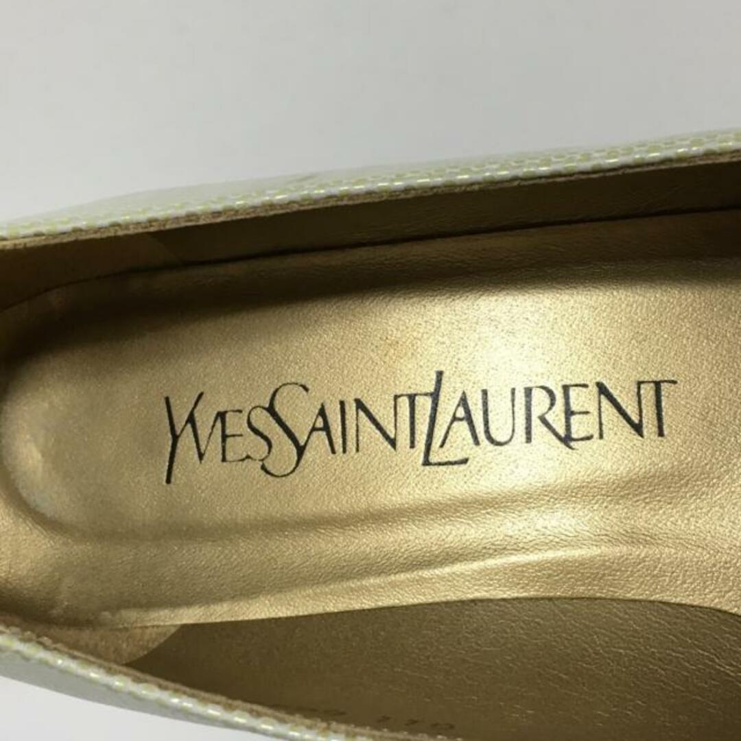 Saint Laurent(サンローラン)のYvesSaintLaurent(イヴサンローラン) パンプス 36 レディース - ライトグリーン×白 ハート レザー レディースの靴/シューズ(ハイヒール/パンプス)の商品写真