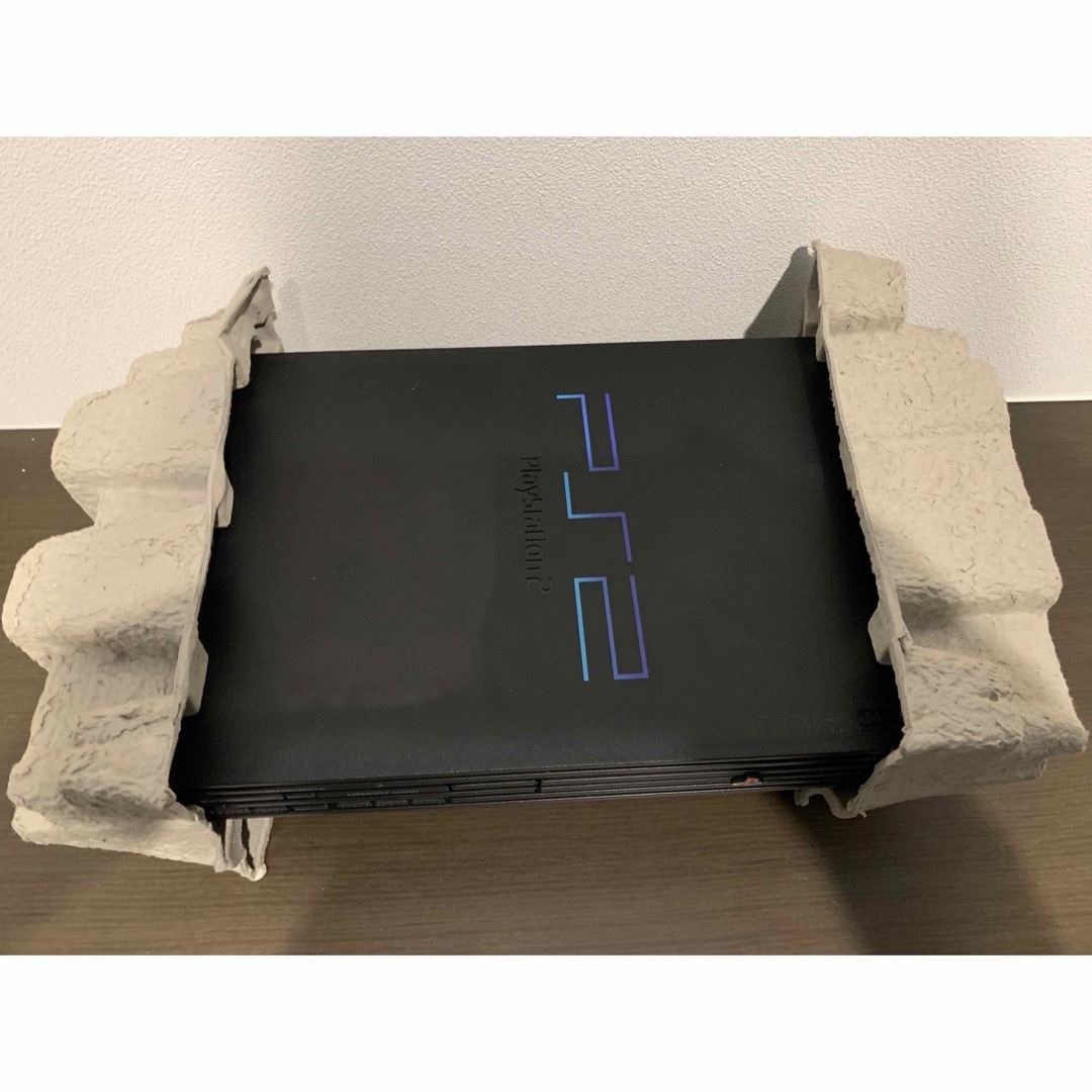 PlayStation2(プレイステーション2)のSONY PlayStation2 SCPH-50000 NB エンタメ/ホビーのゲームソフト/ゲーム機本体(家庭用ゲーム機本体)の商品写真