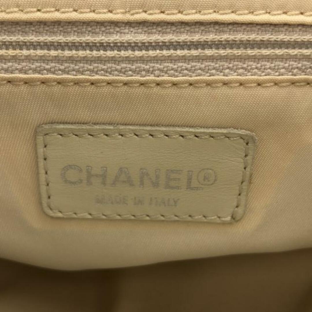 CHANEL(シャネル)のCHANEL(シャネル) ショルダーバッグ ニュートラベルライン ベージュ シルバー金具 ナイロンジャガード レディースのバッグ(ショルダーバッグ)の商品写真