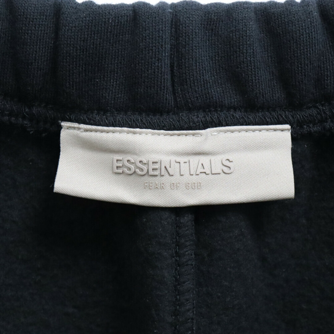 FOG Essentials エフオージー エッセンシャルズ フロントラバー スウェットハーフショートパンツ ショーツ ブラック メンズのパンツ(ショートパンツ)の商品写真