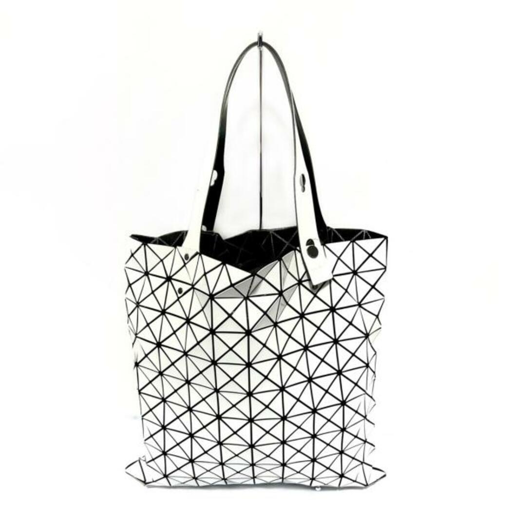 BaoBaoIsseyMiyake(バオバオイッセイミヤケ)のBAOBAO ISSEYMIYAKE(バオバオイッセイミヤケ) トートバッグ - BB55-AG008 白×黒 PVC(塩化ビニール)×ポリエステル×ナイロン×ポリウレタン レディースのバッグ(トートバッグ)の商品写真