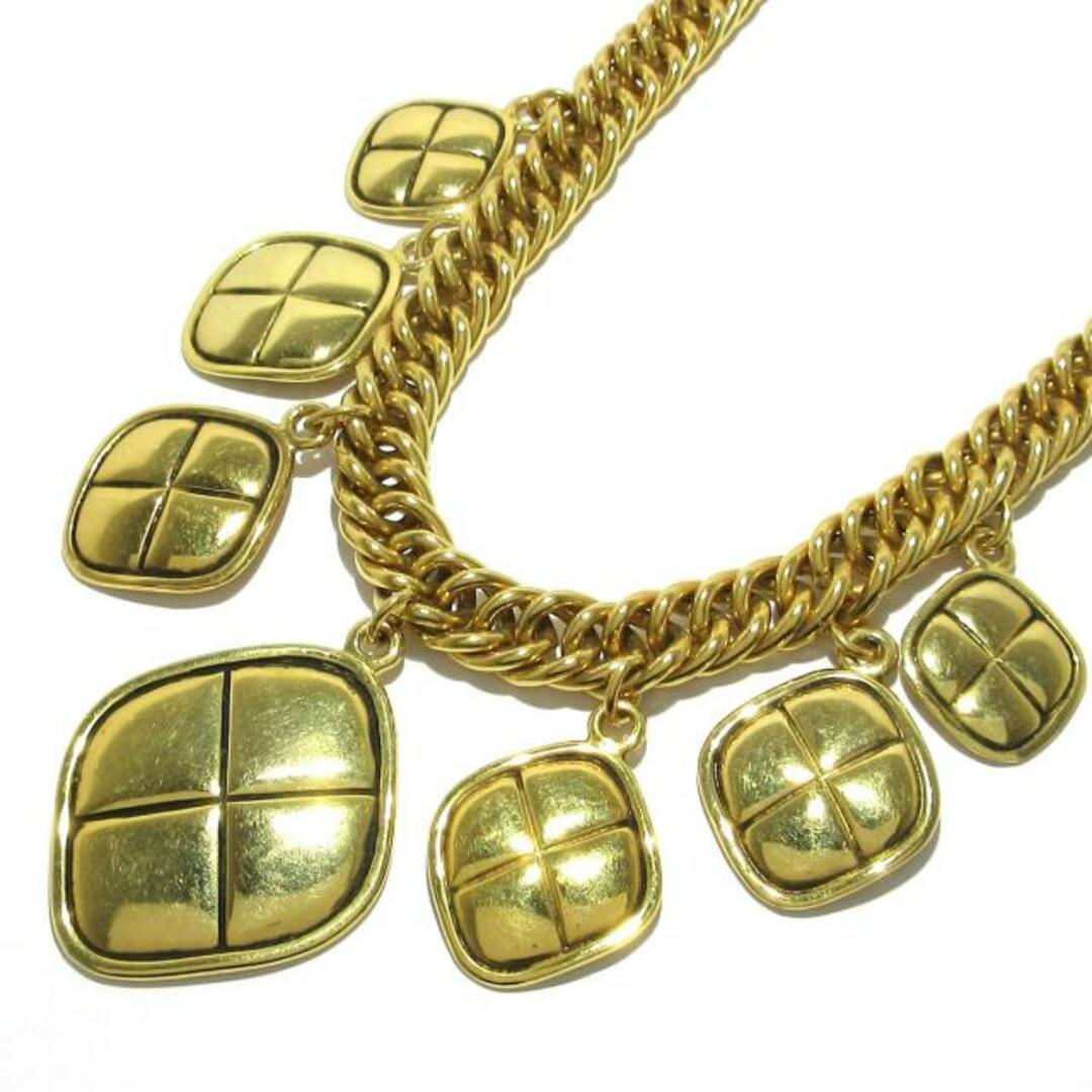 CHANEL(シャネル) ネックレス美品 - 金属素材 ゴールド ひし形 CHANEL(シャネル) ネックレス美品 - 金属素材 ゴールド ひし形
