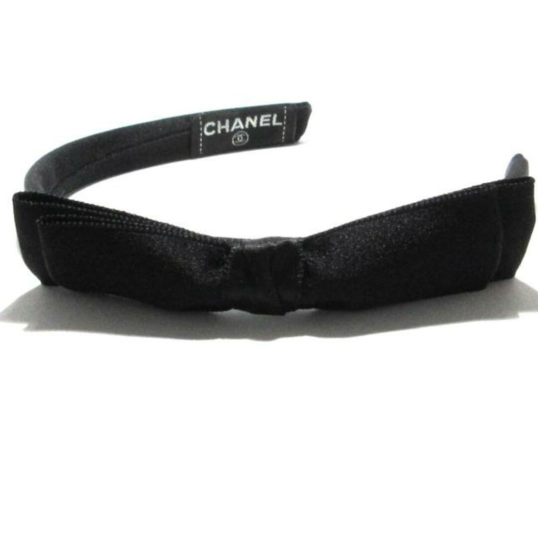 CHANEL - CHANEL(シャネル) カチューシャ美品 - サテン 黒 リボンの 