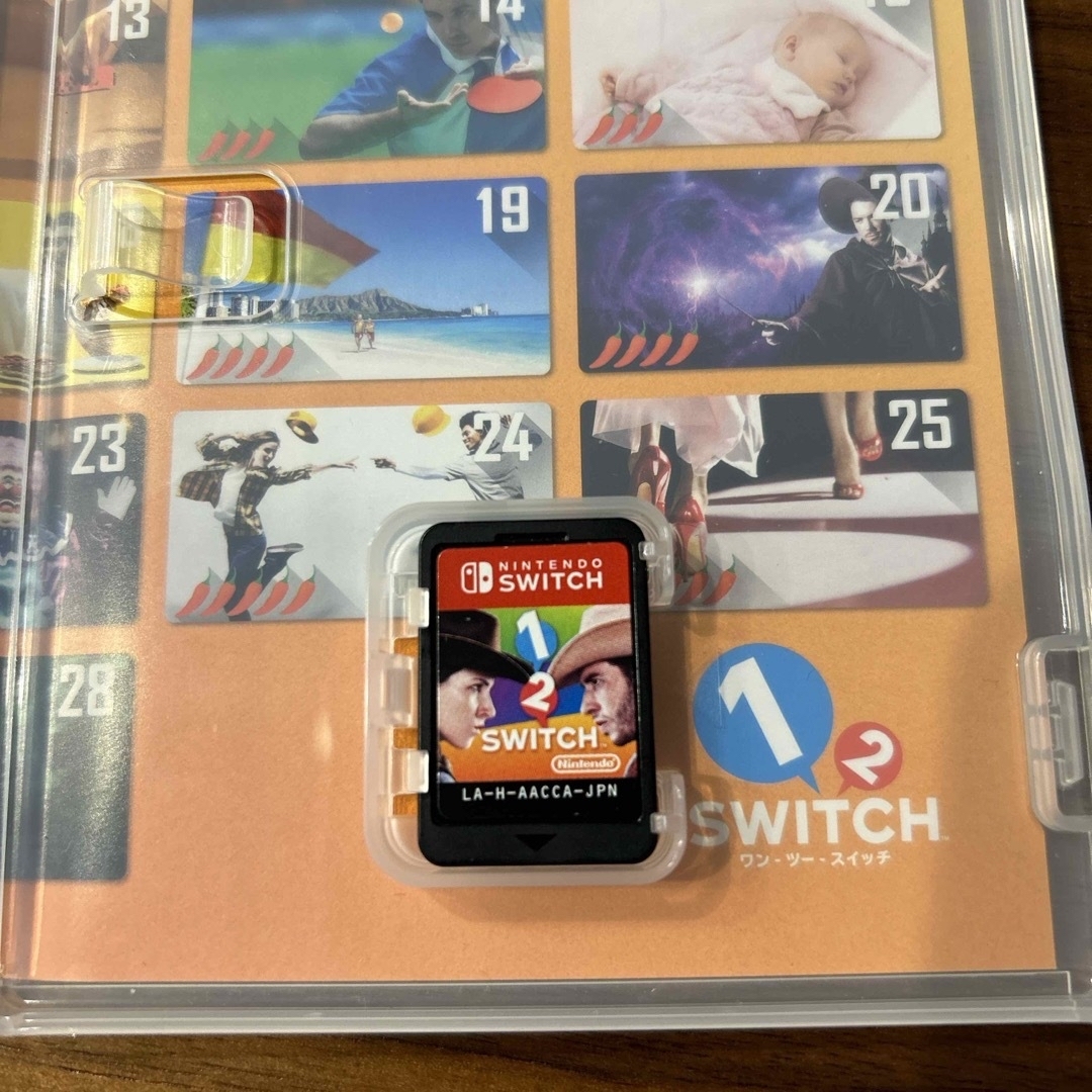1-2-Switch（ワンツースイッチ） エンタメ/ホビーのゲームソフト/ゲーム機本体(家庭用ゲームソフト)の商品写真