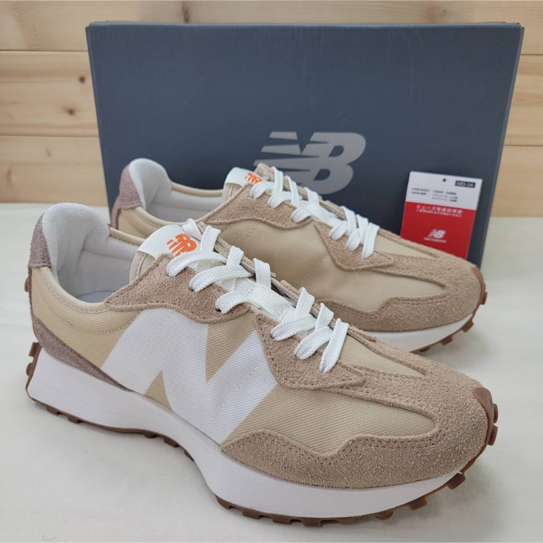 New Balance(ニューバランス)のニューバランス MS327UE ビームス別注 ベージュ/ガム 26.5㎝ メンズの靴/シューズ(スニーカー)の商品写真