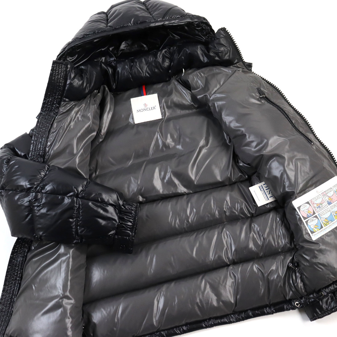 MONCLER(モンクレール)の美品○MONCLER モンクレール 18-19AW D20914036605 68950 MAYA GIUBBOTTO マヤ ロゴワッペン付き ダブルジップ フーデッド ダウンジャケット ブラック 0 ハンガー・ガーメント付き 正規品 メンズ メンズのジャケット/アウター(ダウンジャケット)の商品写真