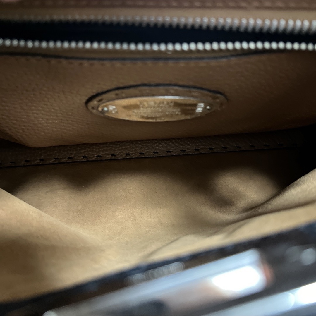 FENDI(フェンディ)のokai様専用　FENDI ピーカブー　ブラック　レギュラーサイズ　セレリア レディースのバッグ(ハンドバッグ)の商品写真