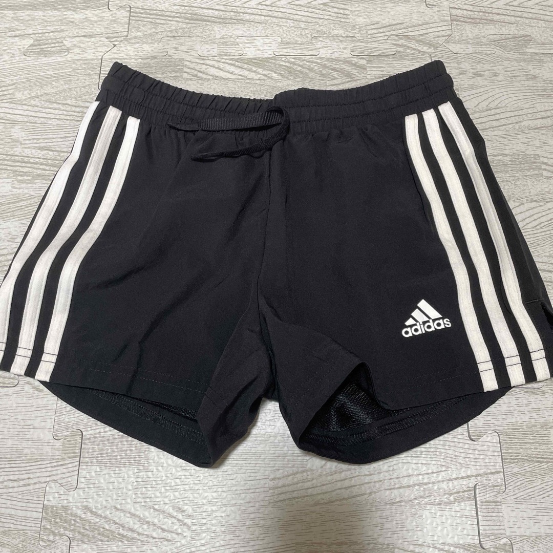 adidas(アディダス)のadidas CORE G D2M 3S WOショートパン 品番:29370 カ スポーツ/アウトドアのサッカー/フットサル(ウェア)の商品写真