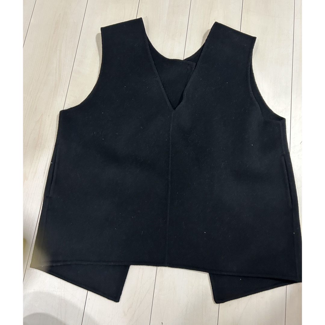 IENA(イエナ)のna.e Reversible Wool Vest_Black レディースのトップス(ベスト/ジレ)の商品写真