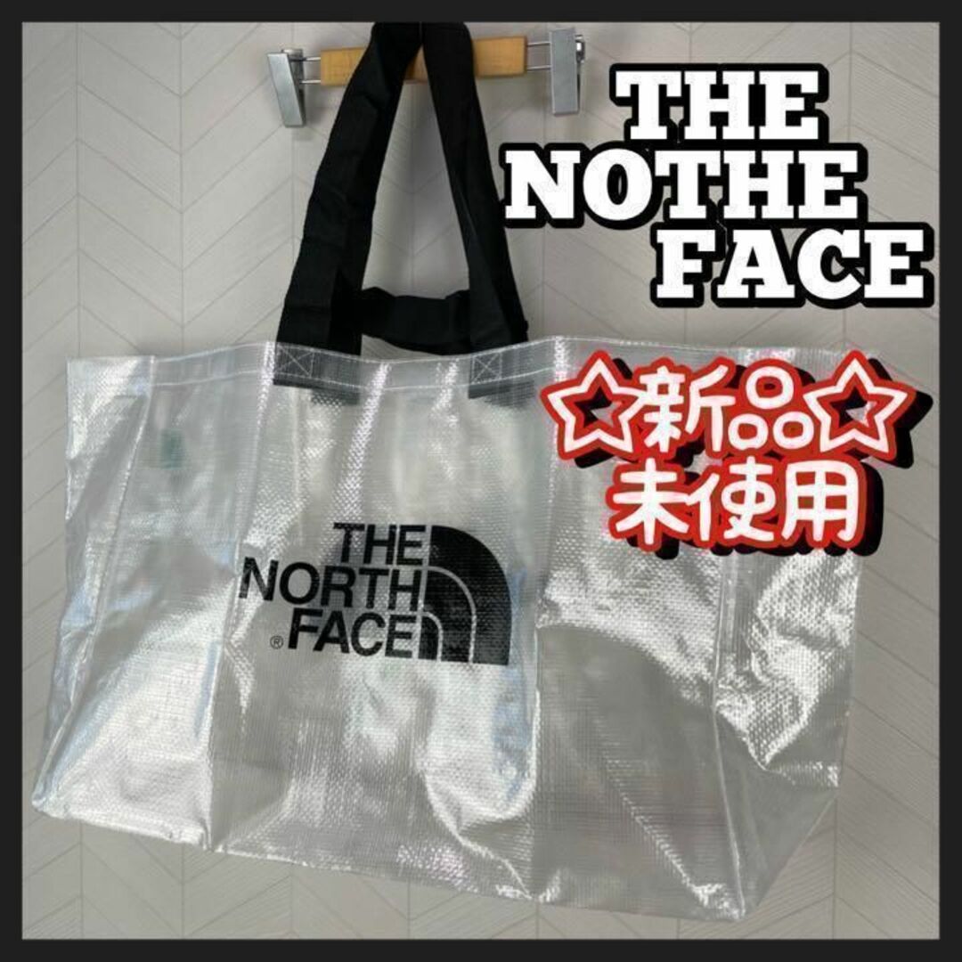 THE NORTH FACE(ザノースフェイス)の新品海外限定 ノースフェイス 2way ビニールバッグ プールバック エコバッグ メンズのバッグ(トートバッグ)の商品写真