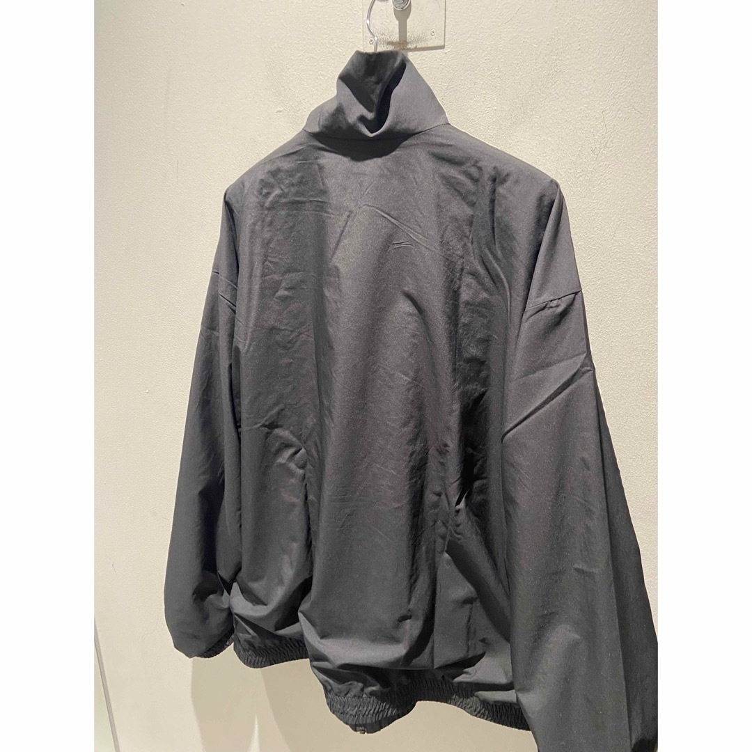 adidas ADILENIUM オーバーサイズ トラックジャケット adidas ADILENIUM オーバーサイズ トラックジャケット