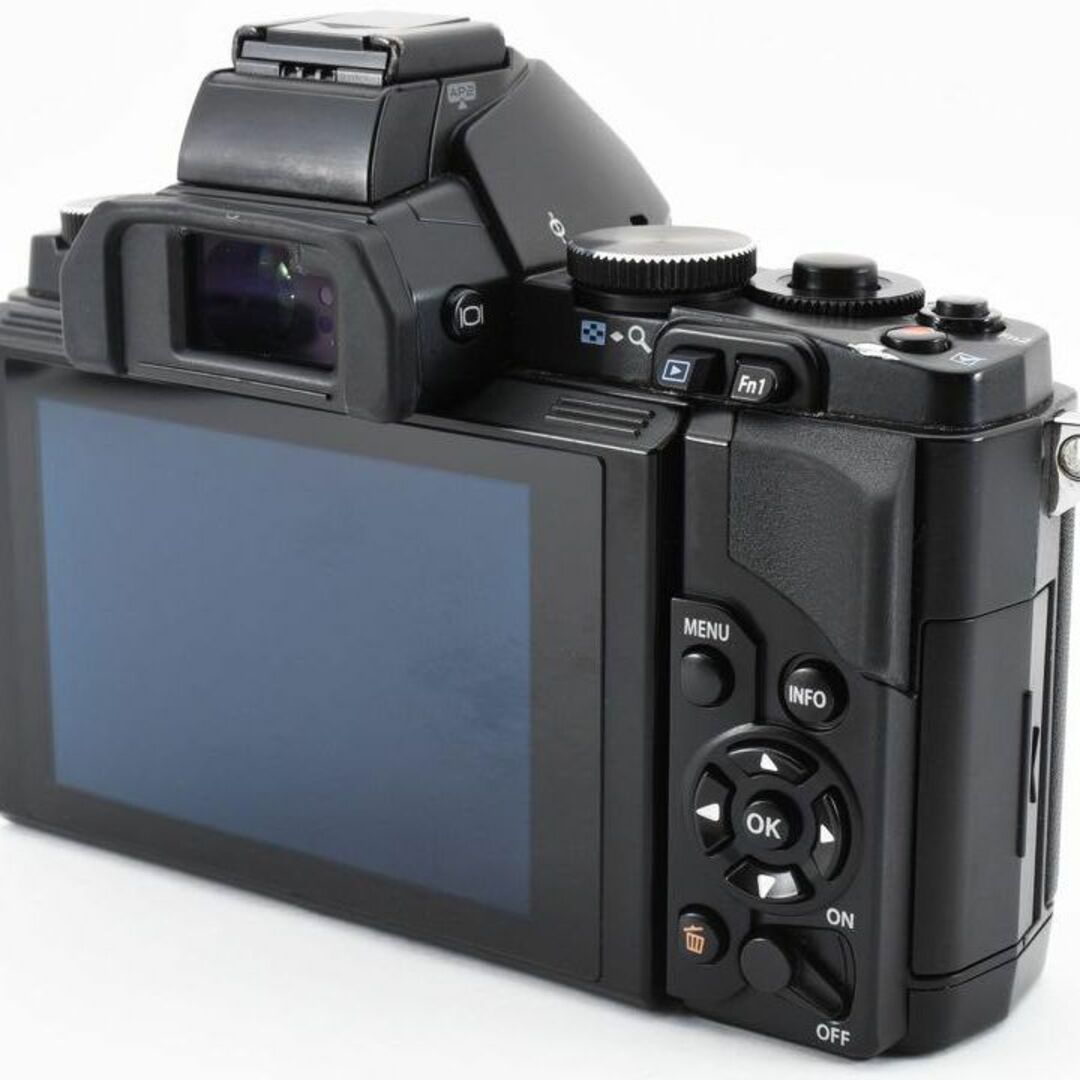 OLYMPUS(オリンパス)のOLYMPUS OM-D E-M5 小型ミラーレスカメラ スマホ/家電/カメラのカメラ(ミラーレス一眼)の商品写真