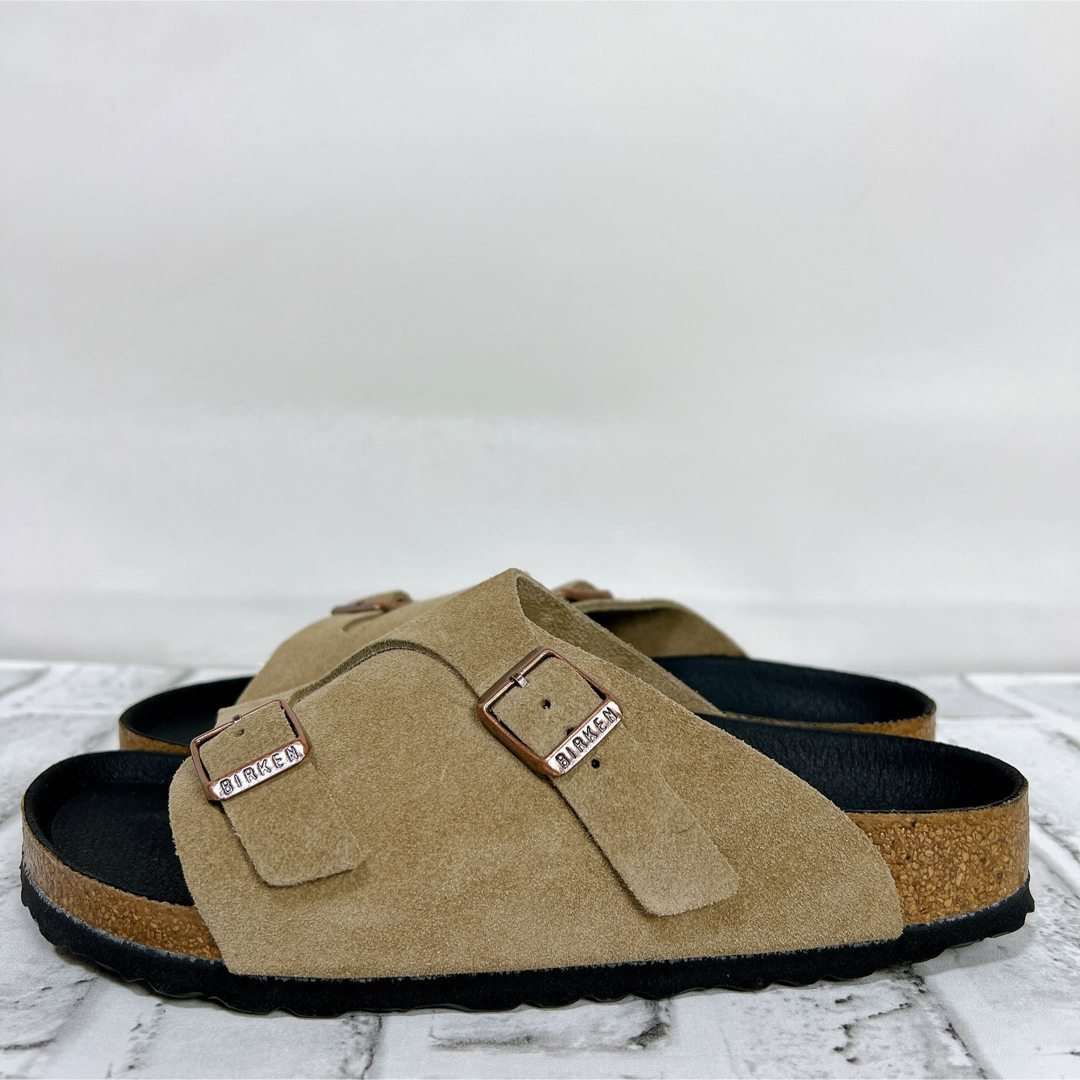 BIRKENSTOCK(ビルケンシュトック)の《極美品》BITKENSTOCK チューリッヒ IENA別注 トープ 24.5 レディースの靴/シューズ(サンダル)の商品写真