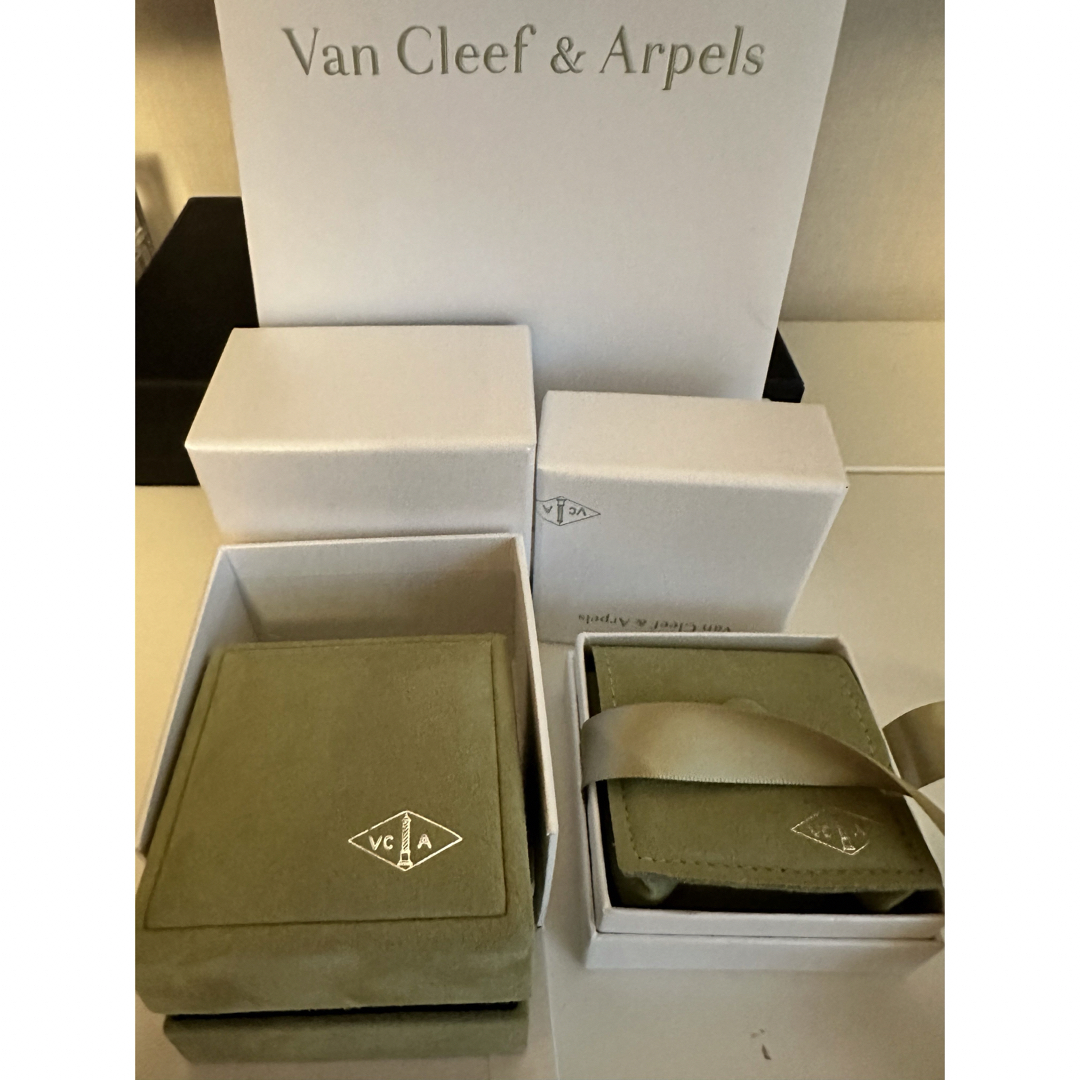 Van Cleef & Arpels(ヴァンクリーフアンドアーペル)のVan Cleef & Arpels リングポーチ💍ケース レディースのアクセサリー(リング(指輪))の商品写真