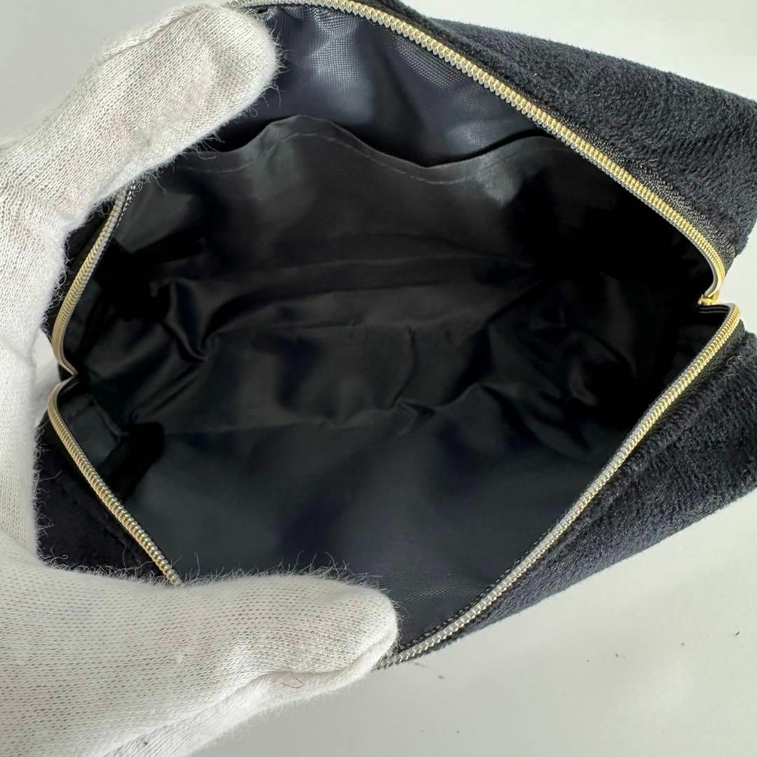 Yves Saint Laurent(イヴサンローラン)のイヴサンローラン YSL ノベルティ ポーチ スエード ブラック 黒 レディースのファッション小物(ポーチ)の商品写真