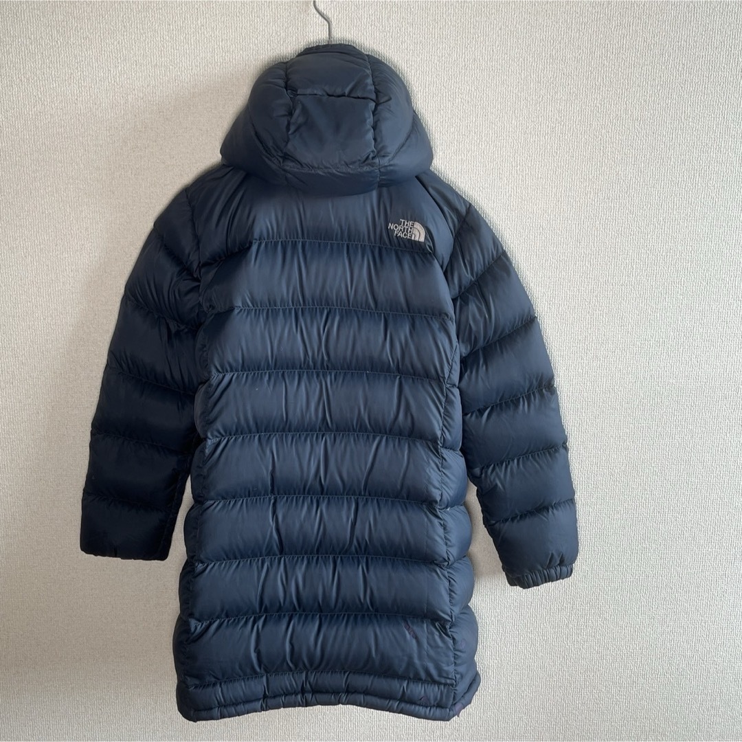 THE NORTH FACE(ザノースフェイス)の【訳あり】ノースフェイス　ダウンコート　くすみネイビー　レディースXL レディースのジャケット/アウター(ダウンコート)の商品写真